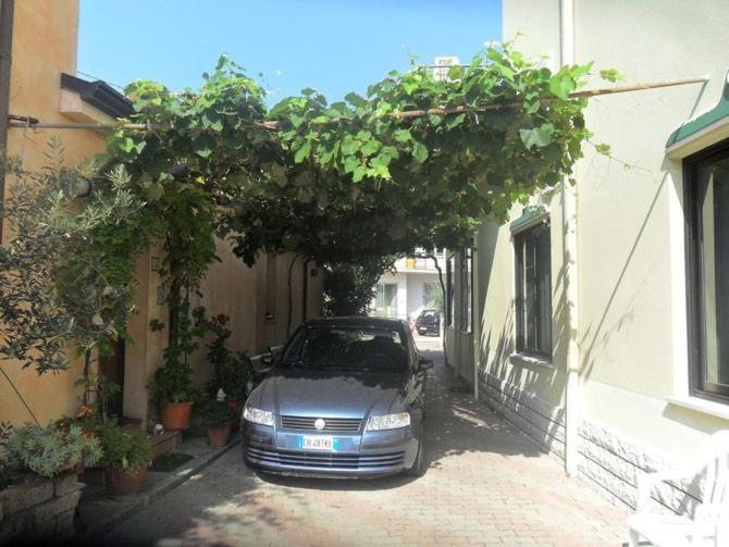 Albergo Villa-Brandi --- Pensione Completa --- Bellaria-Igea Marina Exteriér fotografie